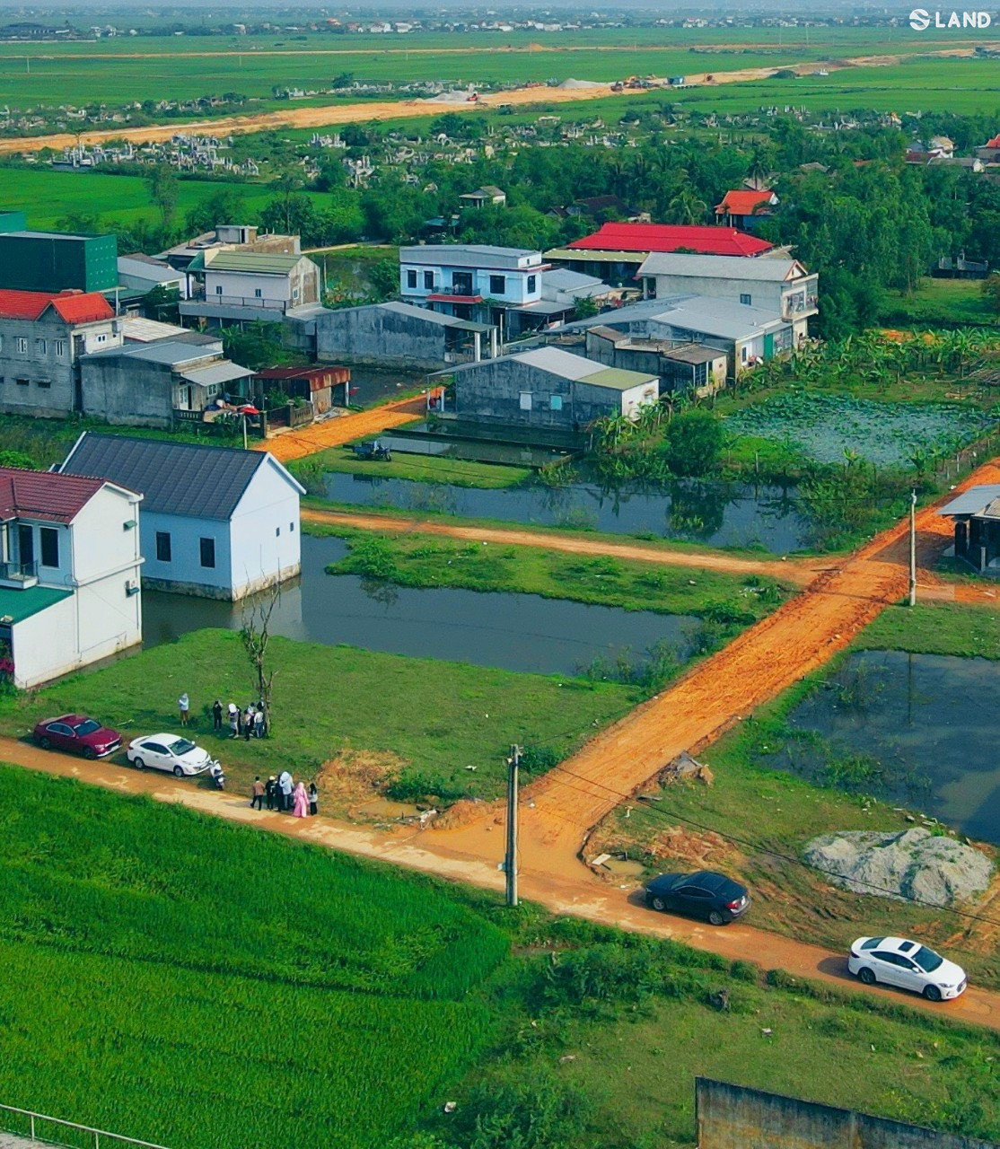 Đất 2 Măt tiền KQH Triều Thuỷ view sân Bóng, view Đại Lô Thuận An sắp Hoàn Thành.