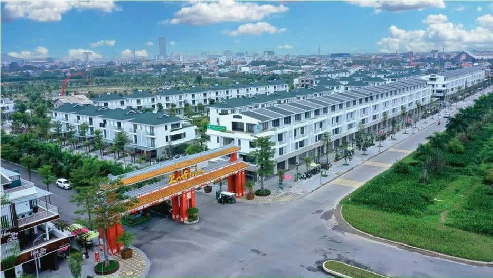 CẦN BÁN SHOPHOUSE 4 TẦNG ECO MẶT TIỀN ĐƯỜNG LÊ ĐỨC ANH, PHƯỜNG THUỶ VÂN