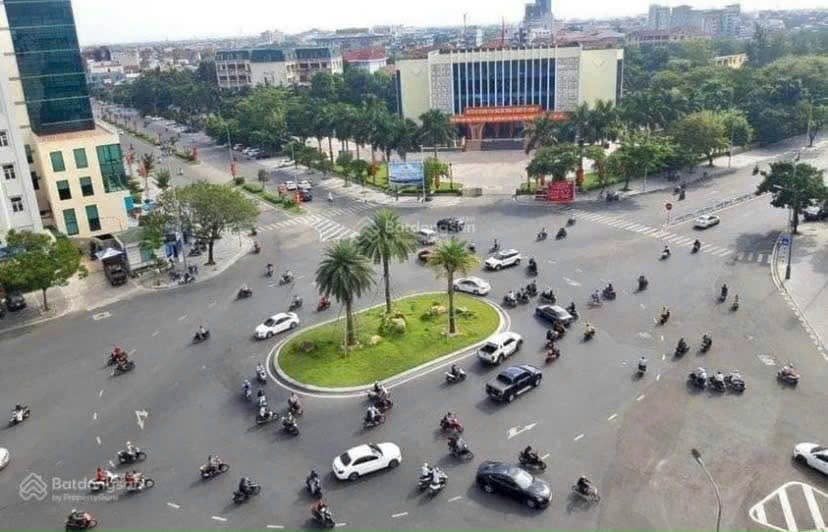💁BÁN NHÀ 3,5 TẦNG MẶT TIỀN ĐƯỜNG HÙNG VƯƠNG - HIỆN ĐANG KINH DOANH
