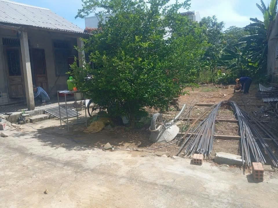 Cần bán đất LA Ỷ giá rẻ kiệt ô tô Nguyễn Thị Thanh - TDP La Ỷ, Phú Thượng. TP Huế