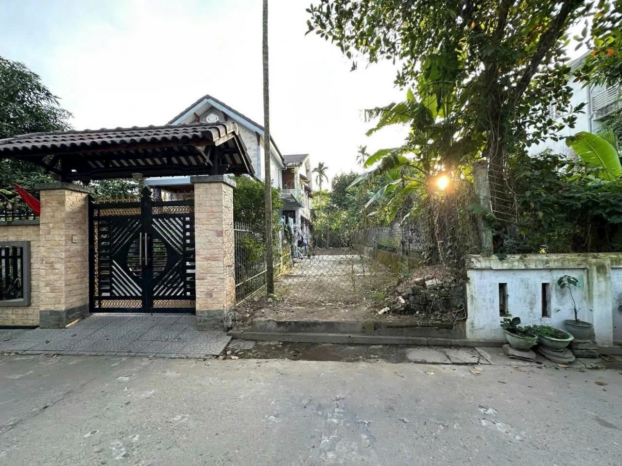 BÁN ĐẤT MẶT TIỀN XÓM 4 NGỌC ANH 101 M2