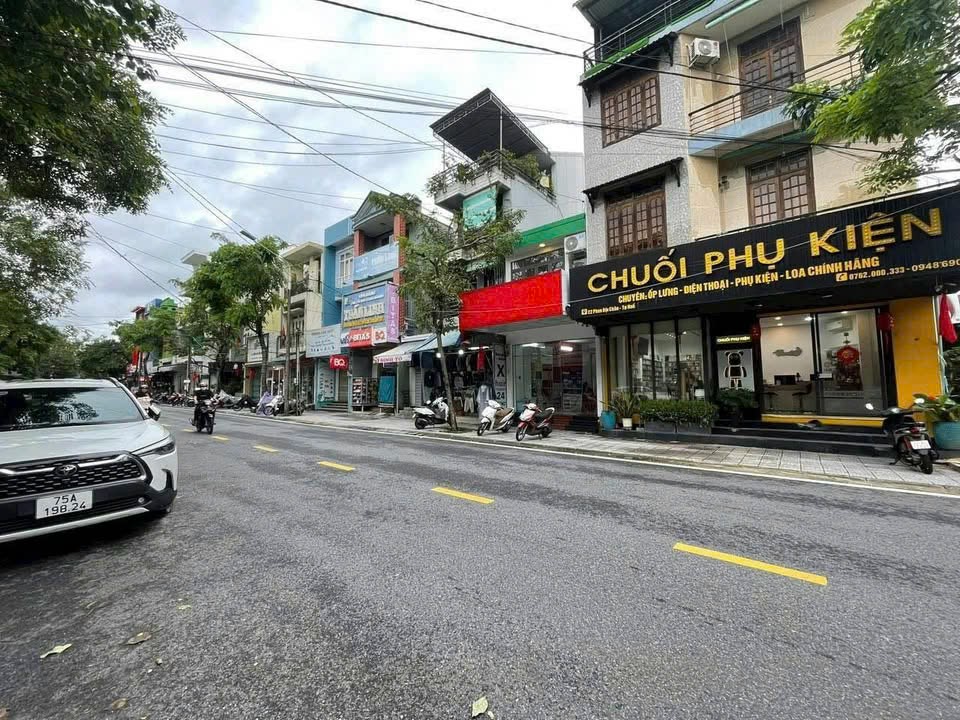 Bán Nhà 2 tầng mặt tiền  kinh doanh đường Phan Bội Châu Gần chợ Bến Ngự, Tp Huế 📌