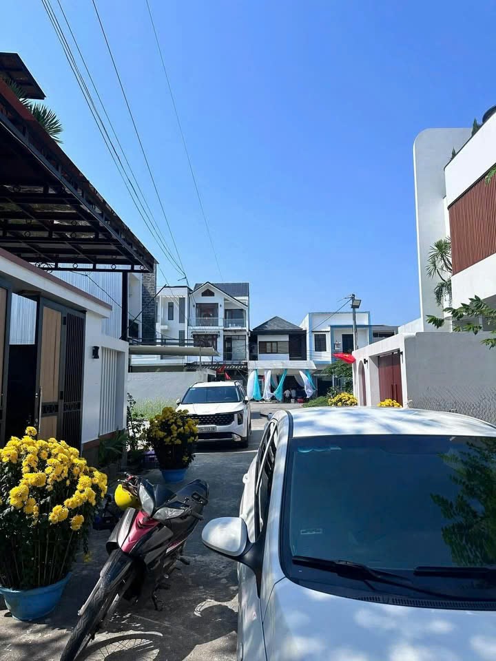 Đất xen ghép KQH Kim Long (03 mặt thoáng)