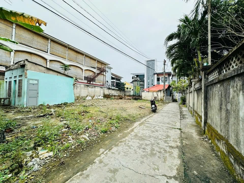 Đất kiệt Hàm Nghi – Trung tâm TP