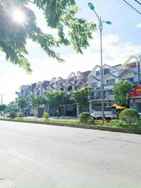 BÁN CĂN NHÀ 3 TẦNG KHU ĐÔ THỊ HUẾ GREENCITY ĐỐI LƯNG TỈNH LỘ 10.